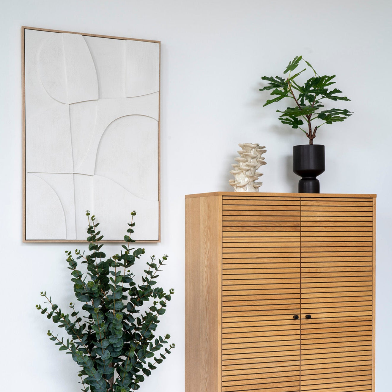 Madeline White Relief Wall Decoration No.1