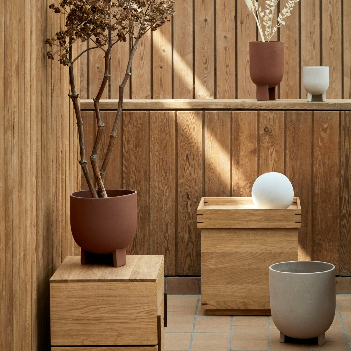 Cache-pot Serene L en terracotta sable