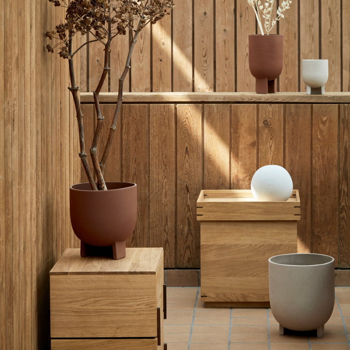 Cache-pot Serene XL en terracotta sable