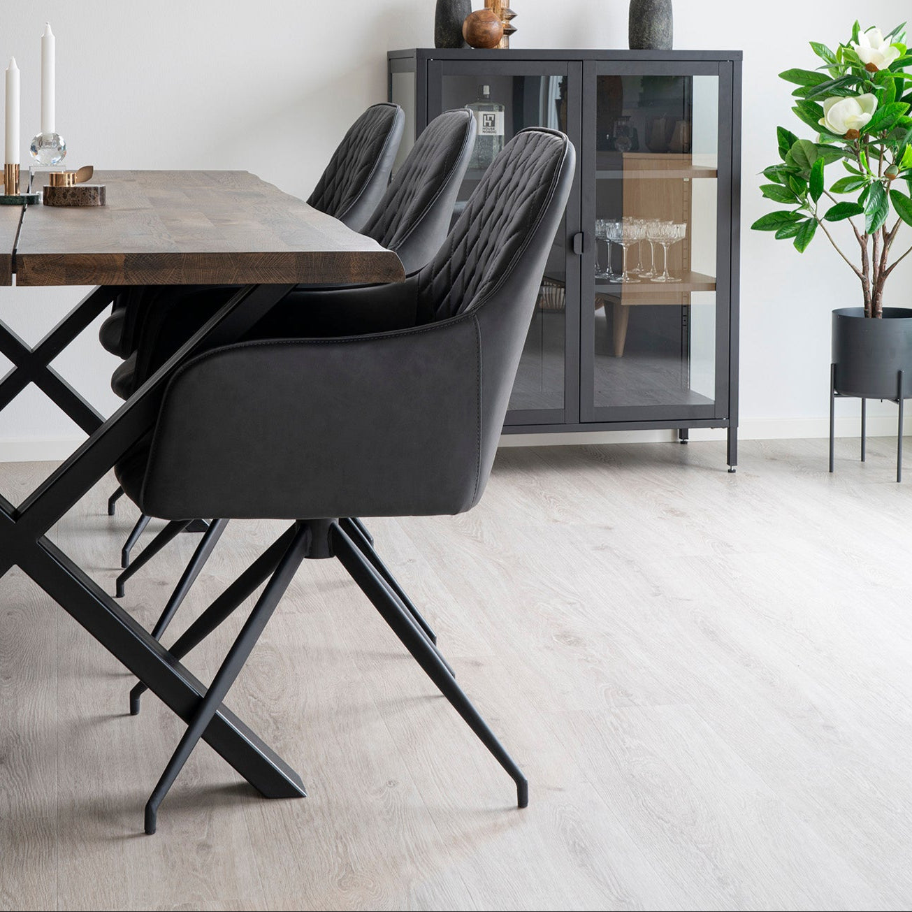 Chaise de salle à manger Harbo gris foncé