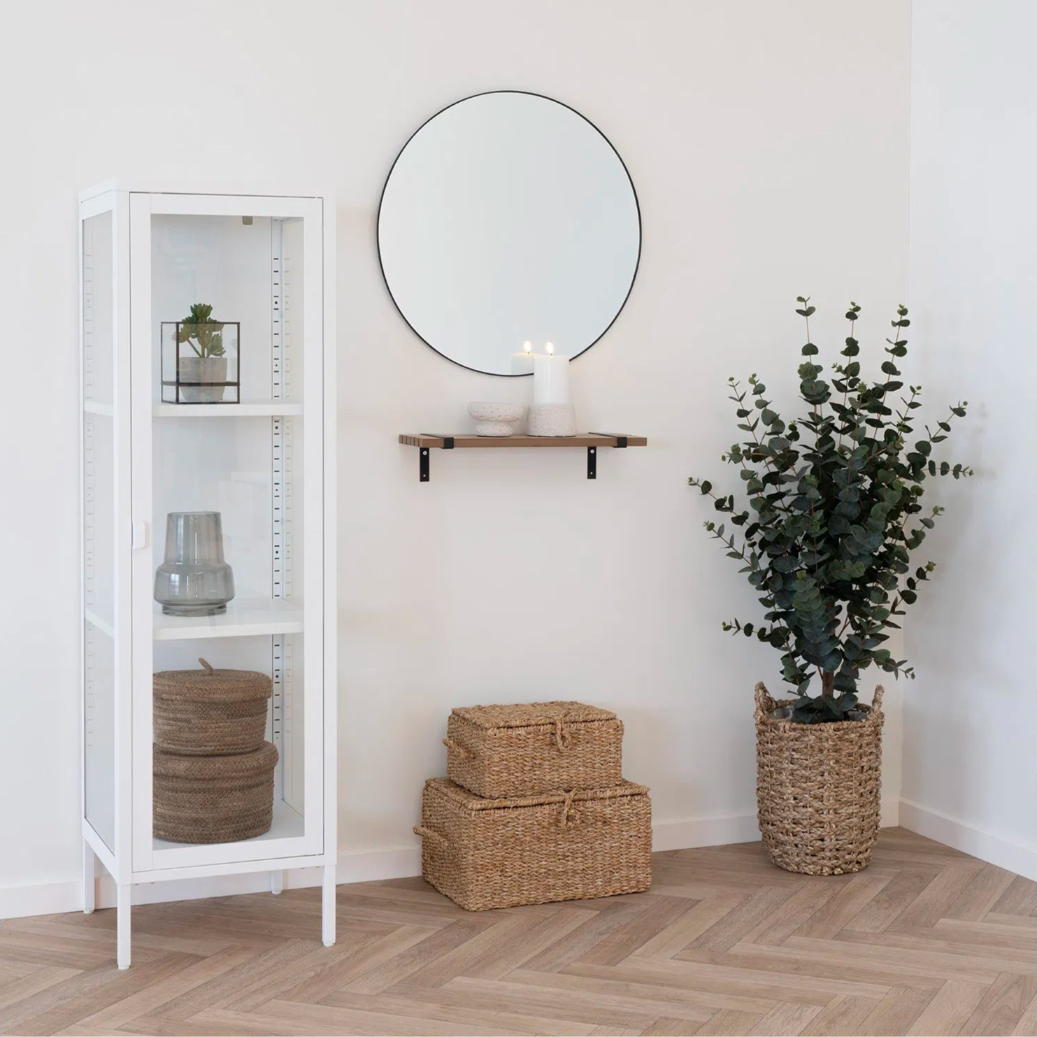 Luxor wall shelf