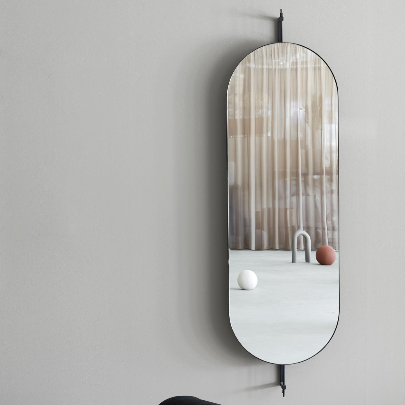Miroir mural rotatif en acier noir