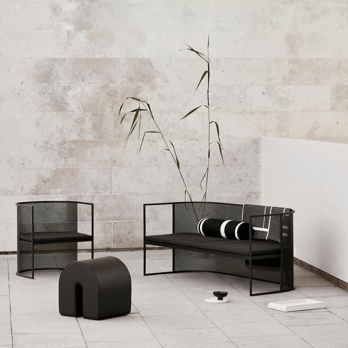 Fauteuil lounge Bauhaus en acier noir