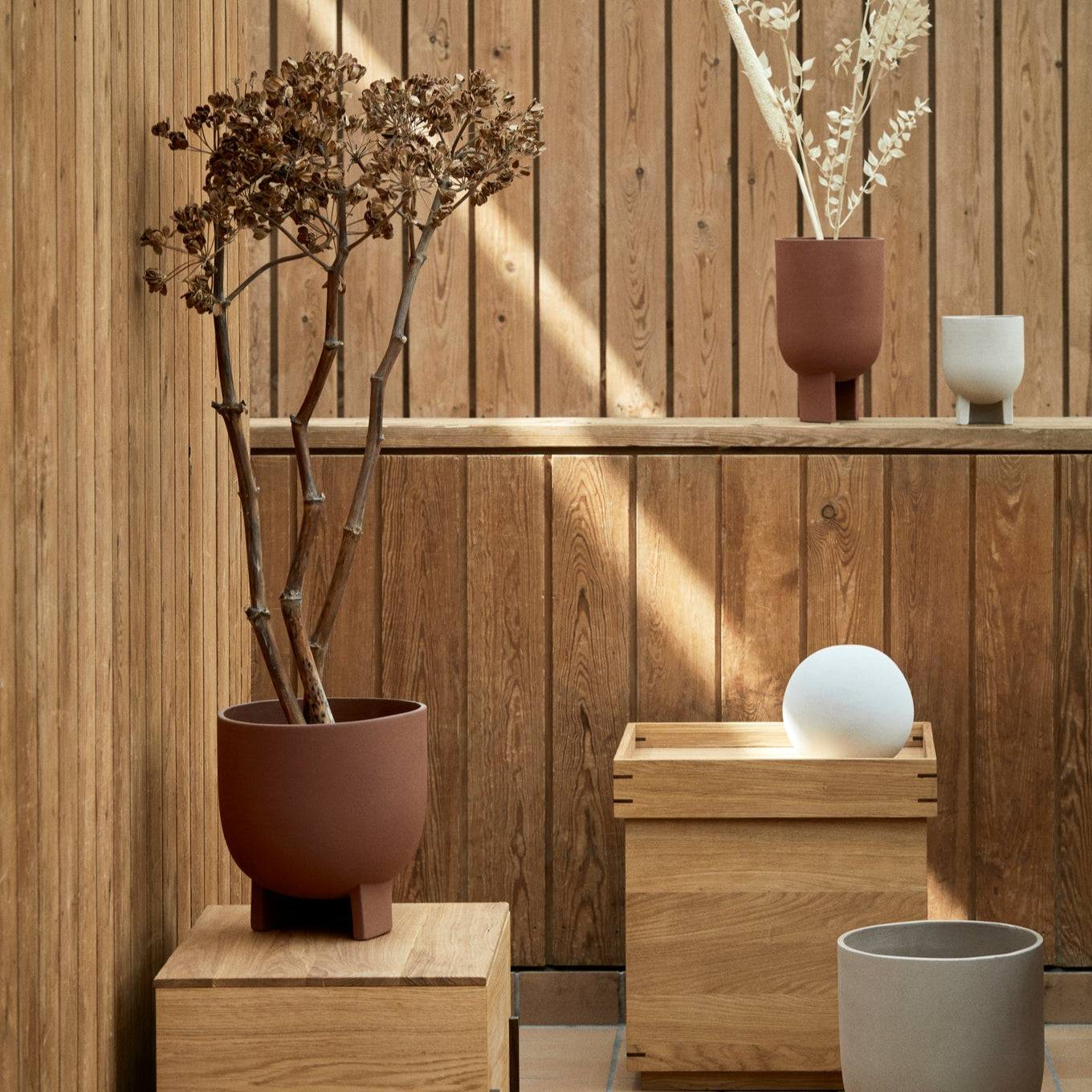 Cache-pot Serene S en terracotta sable