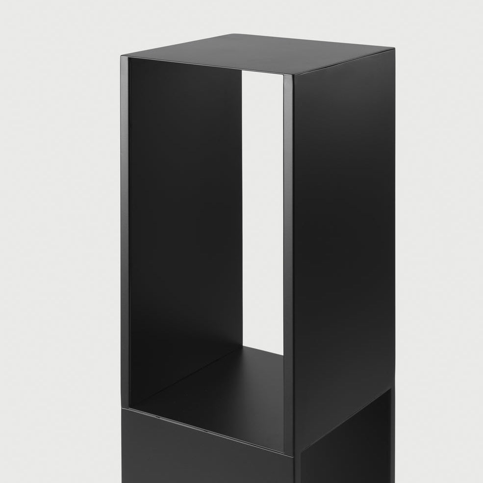 Table piédestal en acier noir